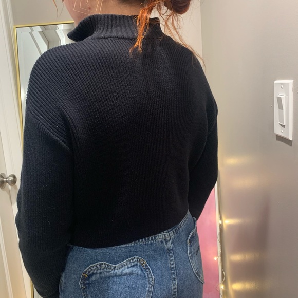 Urban Outfitters cropped half zip sweater - Picture 2 of 4
